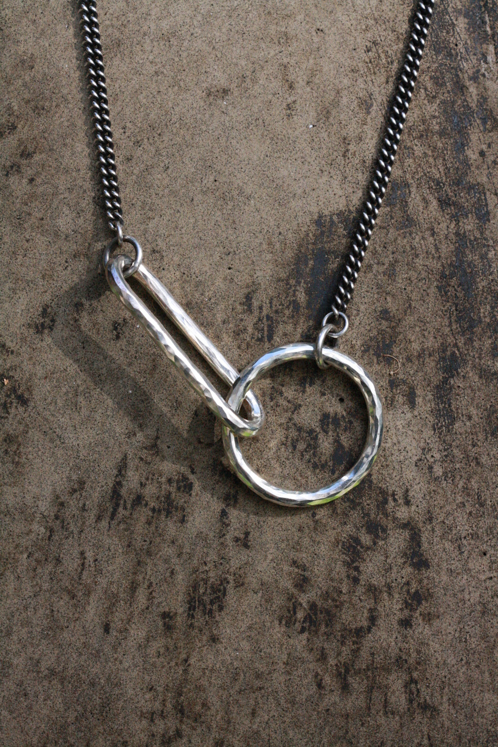 Werkstatt:Munchen Necklace Hammered Link and Circle