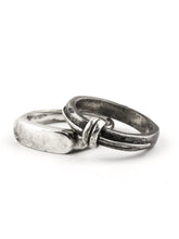 Henson Spine Signet Ring Set - FALLOW