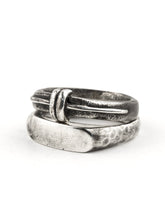 Henson Spine Signet Ring Set - FALLOW