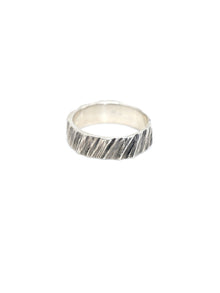 Gaspard Hex Bark Ring - Silver Black Diamond